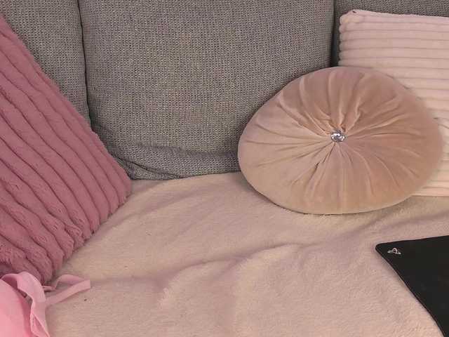 sereneloving live cam on BongaCams