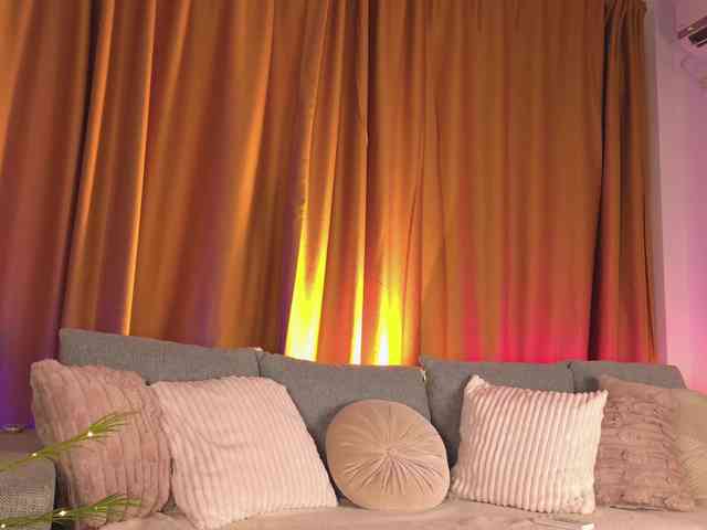 SereneRhodes webcam