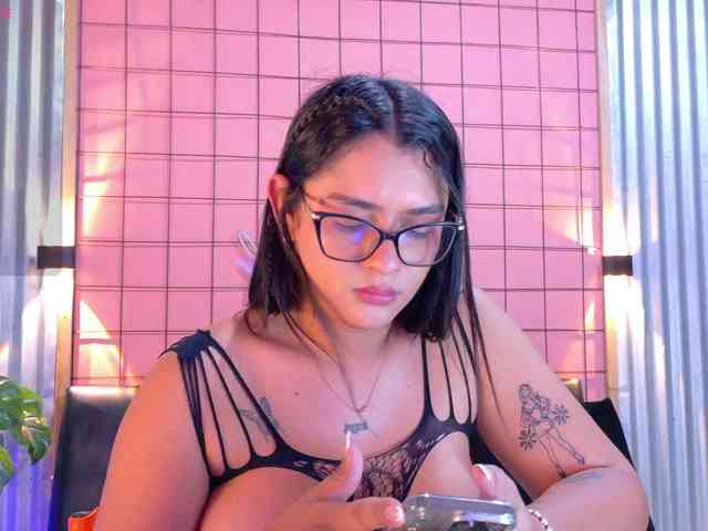 Mencia-h Sex Cam Show