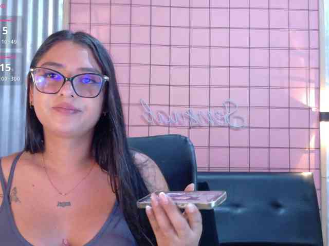 Mencia-h Live Webcam on BongaCams