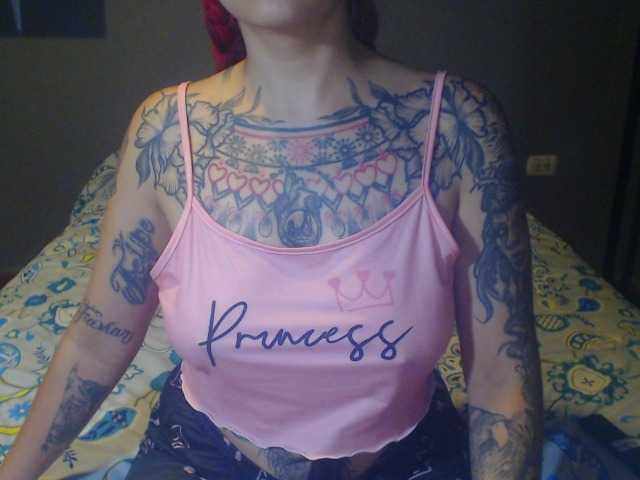 lucy-dreams69 live cam on BongaCams