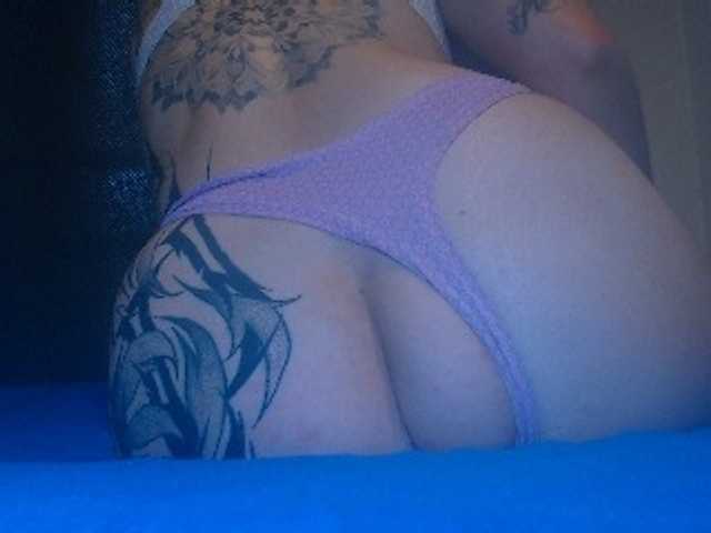 lucy-dreams69 live cam on BongaCams
