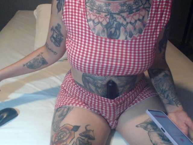 lucy-dreams69 live cam on BongaCams