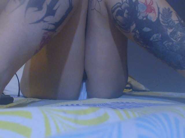 lucy-dreams69 live cam on BongaCams