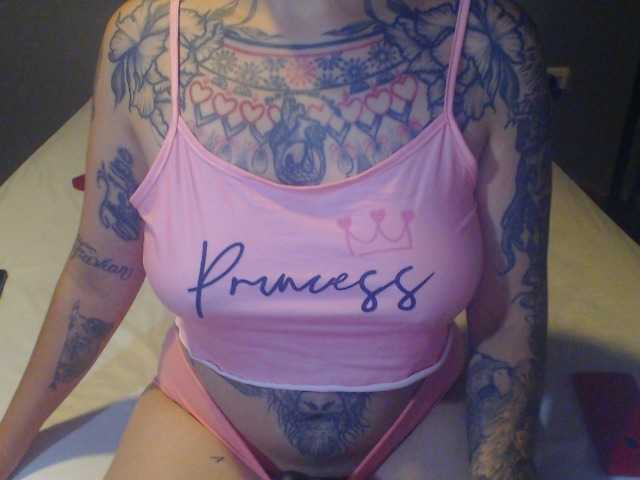 lucy-dreams69 live cam on BongaCams