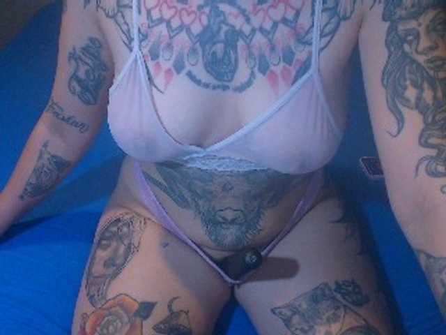 lucy-dreams69 live cam on BongaCams