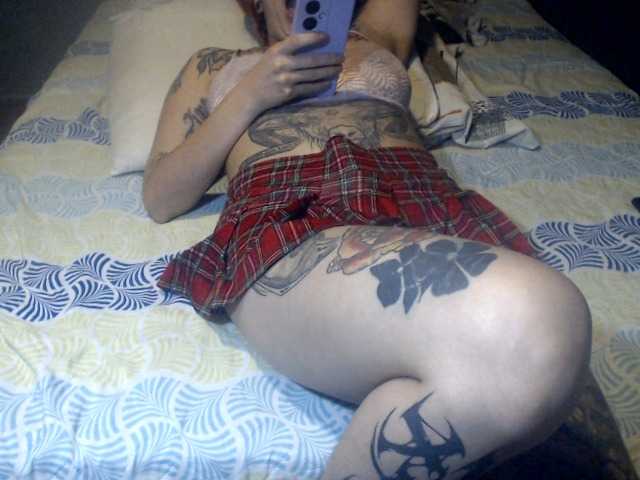 lucy-dreams69 live cam on BongaCams
