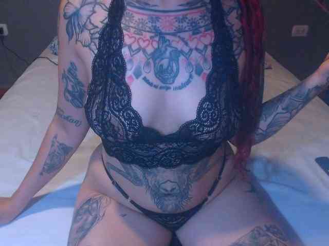 Hornydark webcam