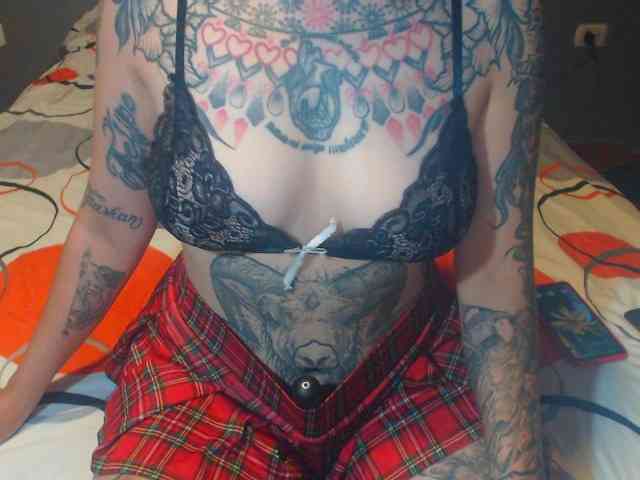 Hornydark webcam