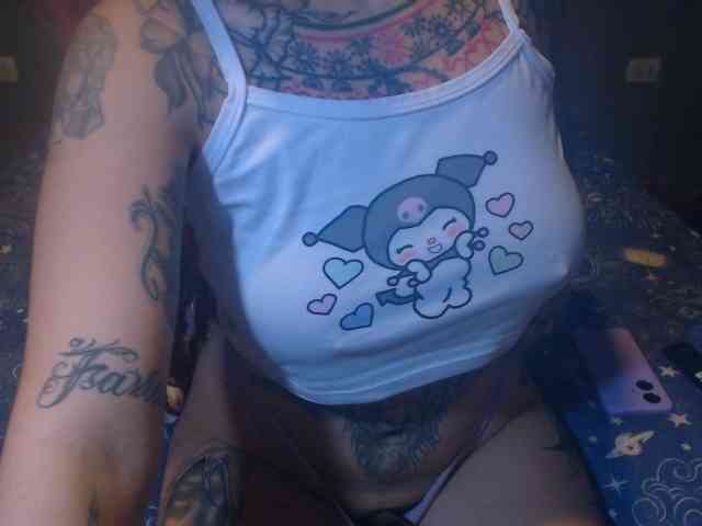 Hornydark webcam