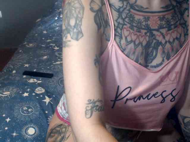 Hornydark webcam