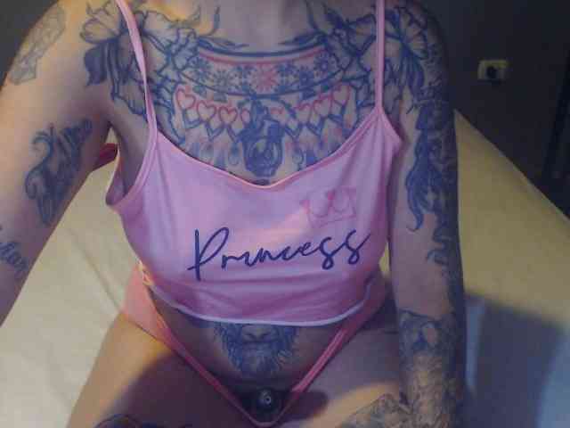Hornydark webcam