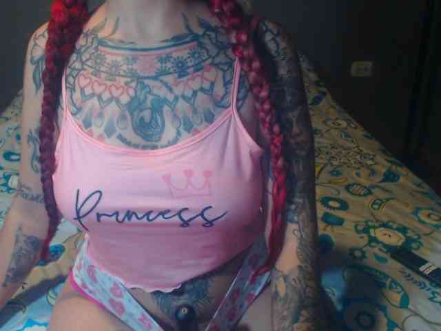 Lucy_tattoodreams webcam