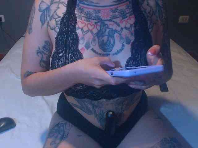 Hornydark webcam