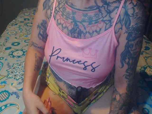 Hornydark webcam