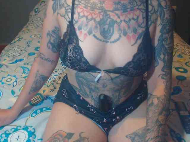 Hornydark webcam