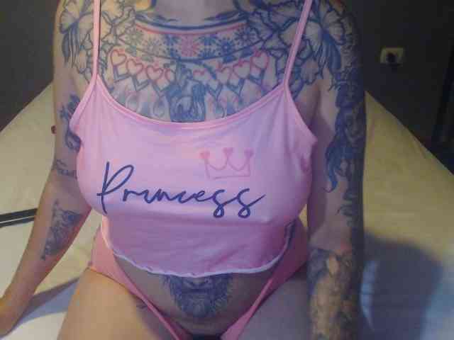 Hornydark webcam