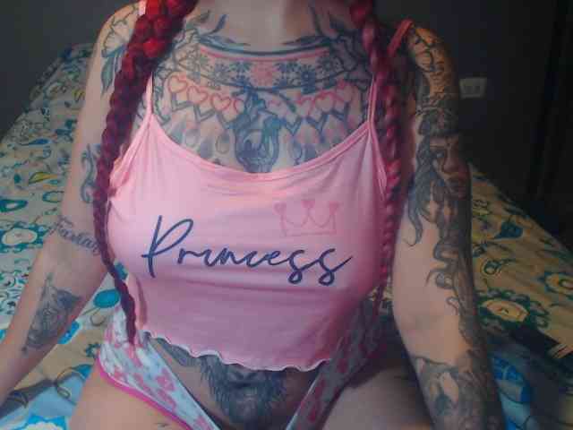 Lucy_tattoodreams webcam