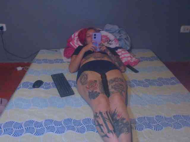 Hornydark webcam