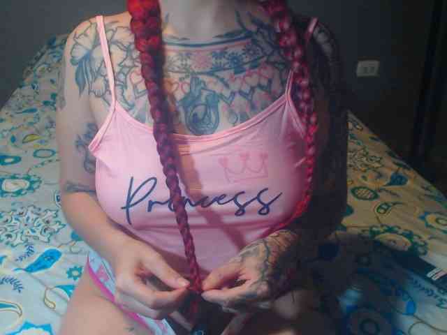 Lucy_tattoodreams webcam