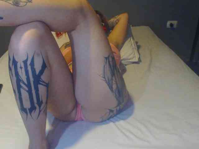 Hornydark webcam