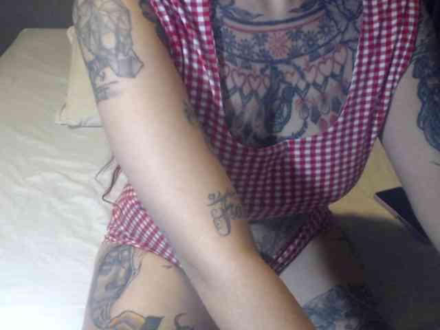 lucy-dreams69 Live Webcam on BongaCams