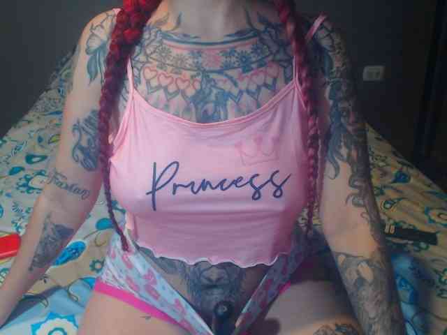 Lucy_tattoodreams webcam
