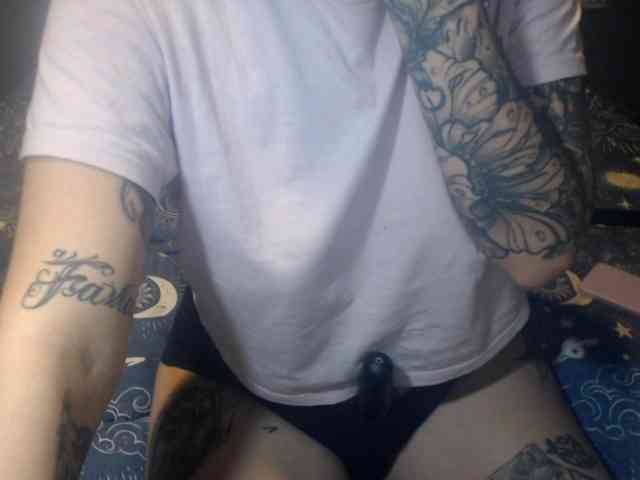 Hornydark webcam