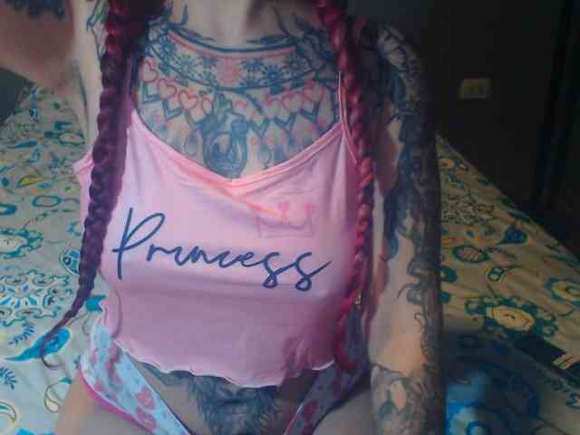 Lucy_tattoodreams webcam
