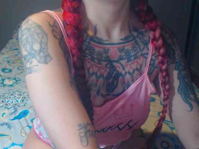 Lucy_tattoodreams webcam