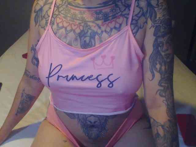 Hornydark webcam