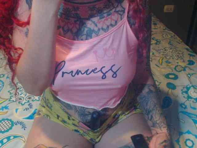 Hornydark webcam