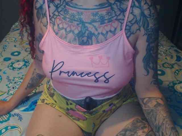 Hornydark webcam