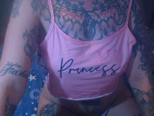 Hornydark webcam