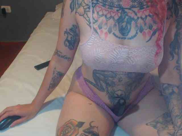 Hornydark webcam