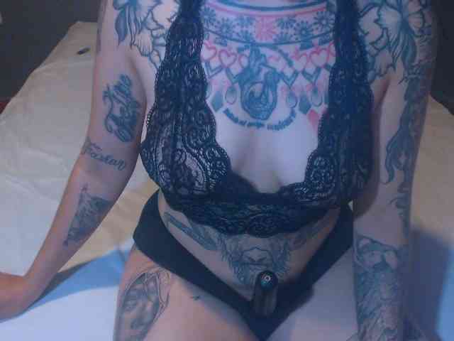 Hornydark webcam
