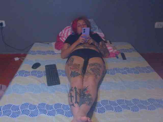 Hornydark webcam