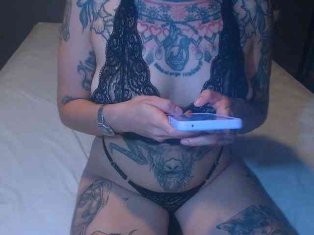 Hornydark webcam