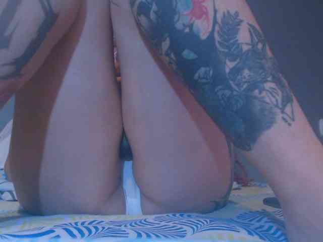 Hornydark webcam