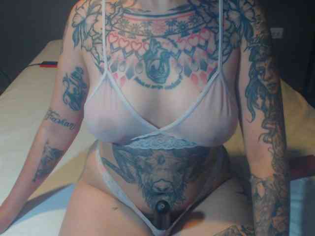 Lucy_tattoodreams webcam