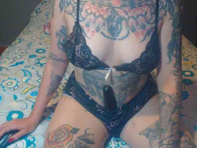 Hornydark webcam