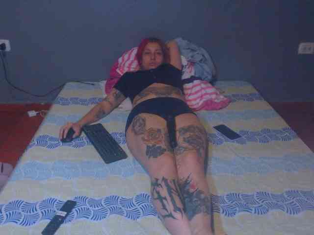 Hornydark webcam