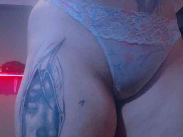 Hornydark webcam