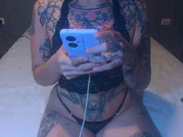 Hornydark webcam