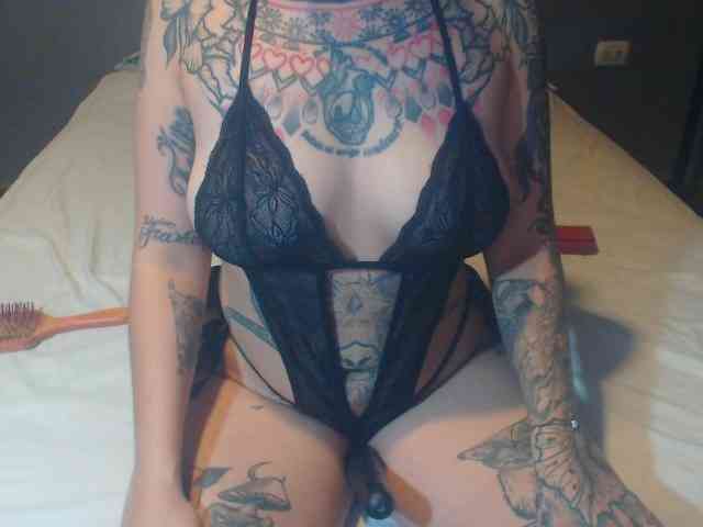 Lucy_tattoodreams webcam
