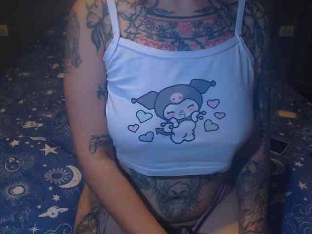 Hornydark webcam