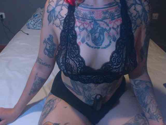 Hornydark webcam
