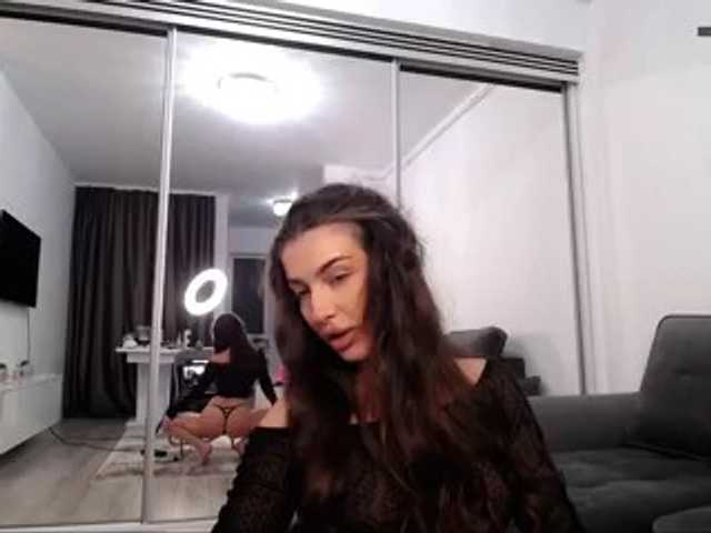 LauraBess live cam on BongaCams