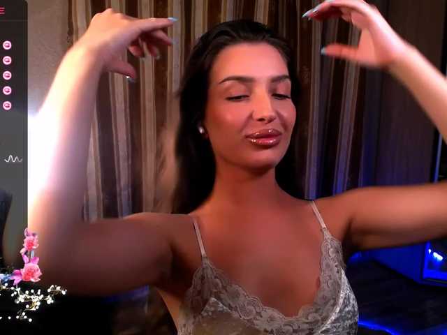 LauraBess live cam on BongaCams
