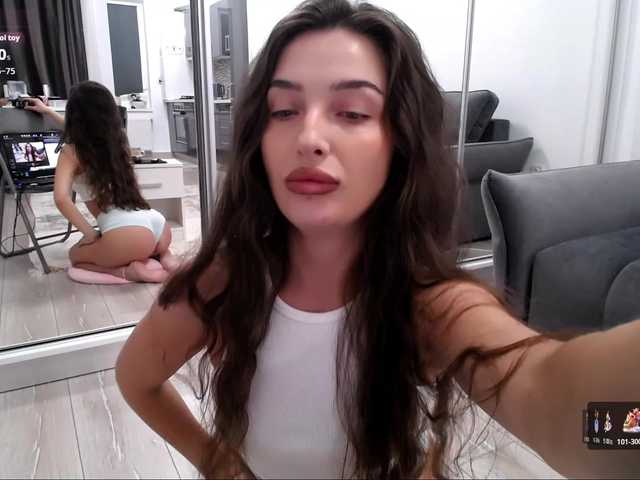 LauraBess live cam on BongaCams